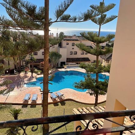 Apartamentos El Toro Marbella Bagian luar foto