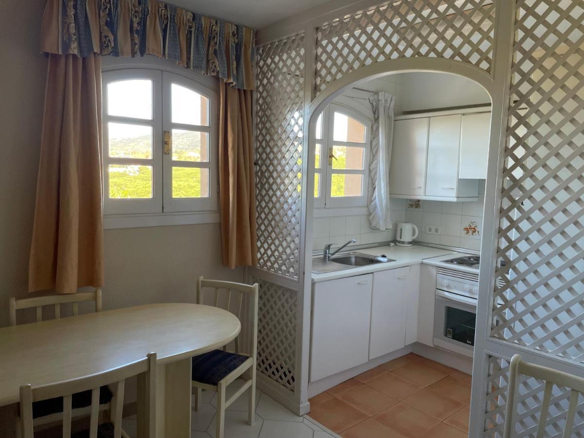 Apartamentos El Toro Marbella Bagian luar foto
