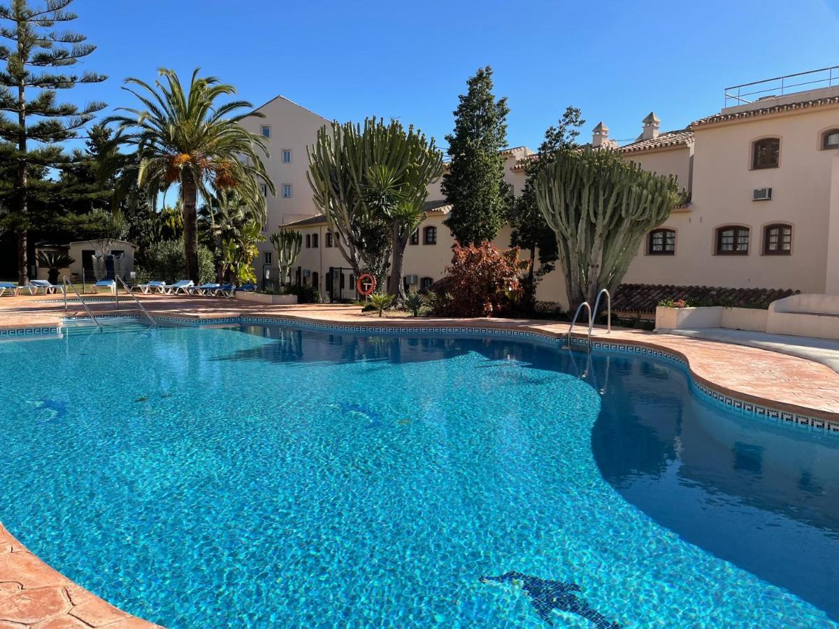 Apartamentos El Toro Marbella Bagian luar foto