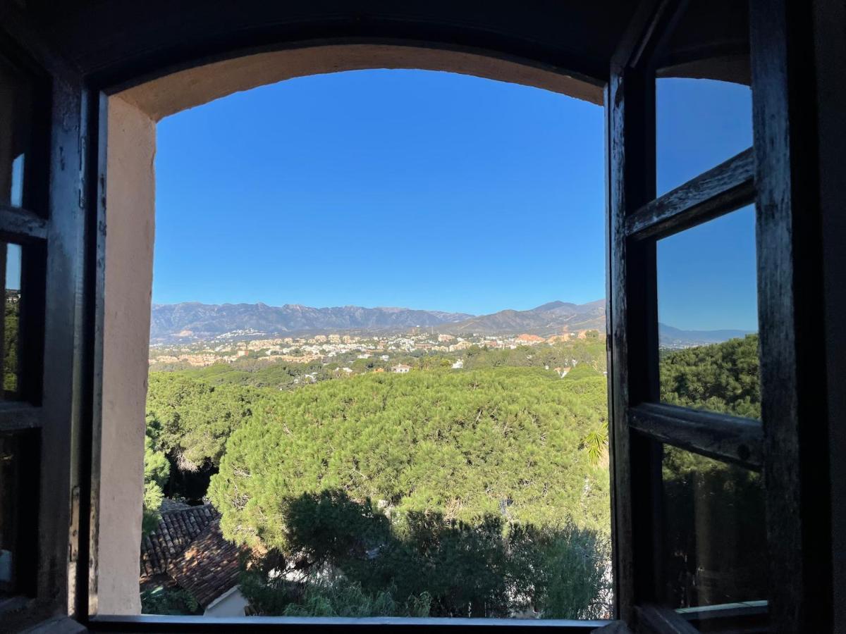 Apartamentos El Toro Marbella Bagian luar foto