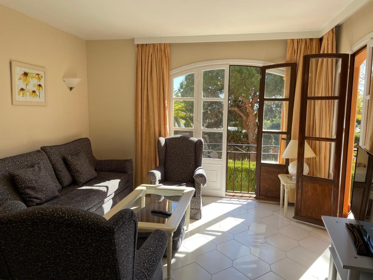 Apartamentos El Toro Marbella Bagian luar foto