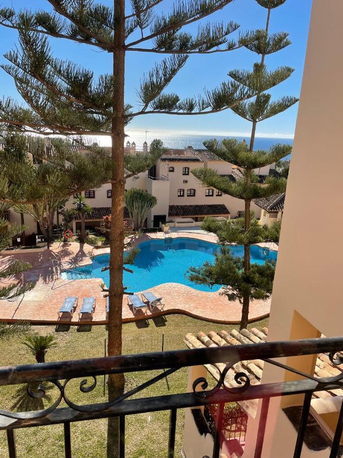 Apartamentos El Toro Marbella Bagian luar foto