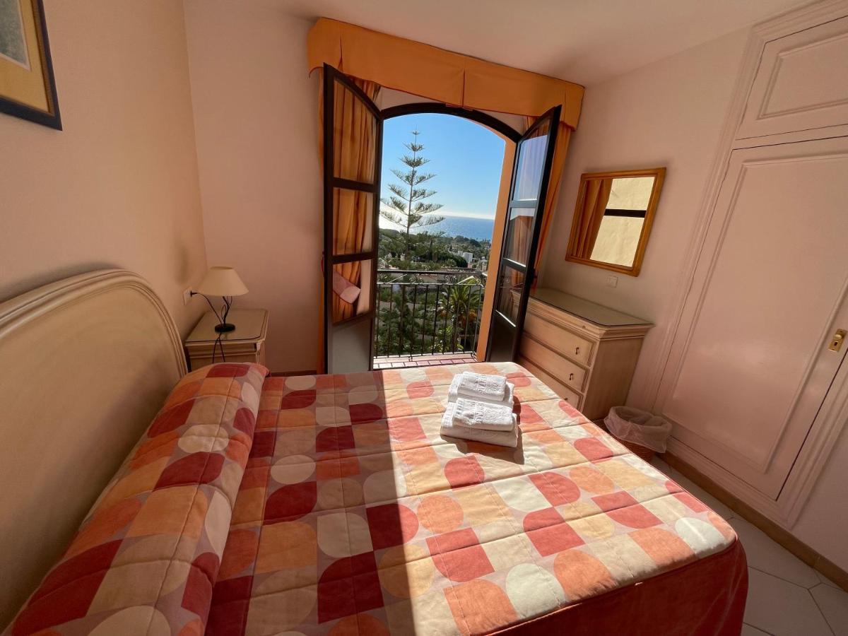Apartamentos El Toro Marbella Bagian luar foto