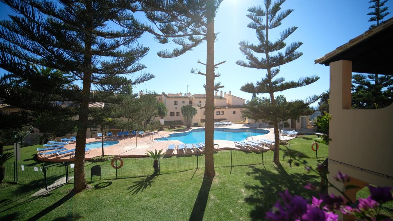 Apartamentos El Toro Marbella Bagian luar foto