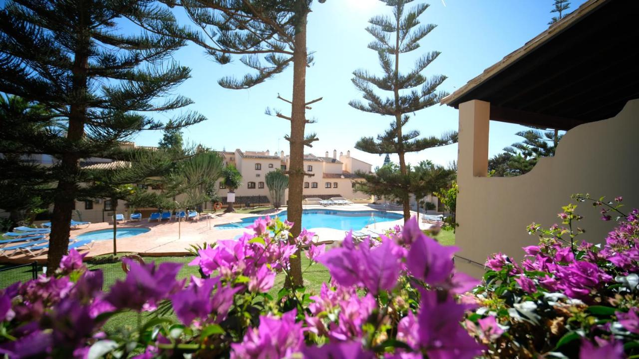 Apartamentos El Toro Marbella Bagian luar foto