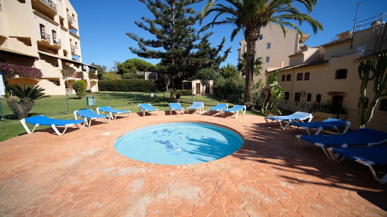 Apartamentos El Toro Marbella Bagian luar foto