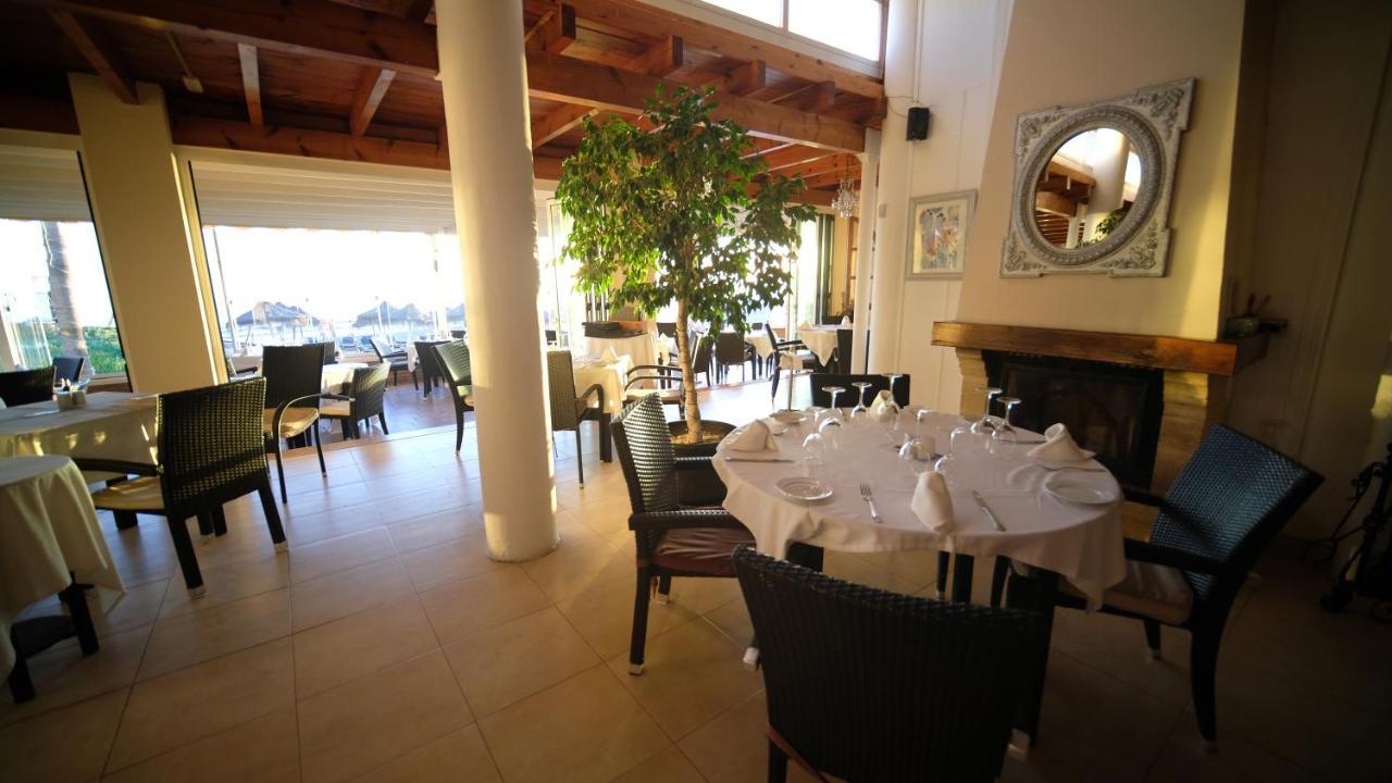 Apartamentos El Toro Marbella Bagian luar foto